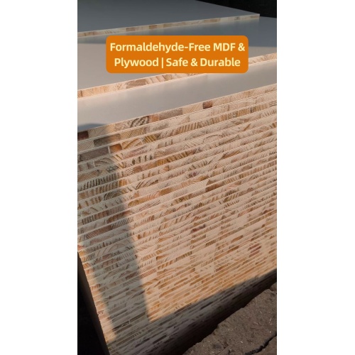 Tratamiento de embalaje apilado con paneles de madera que previene la humedad y los daños en el tránsito de mercancías por mar