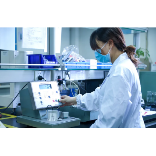 356 mẫu R&D được thực hiện trong một năm: 40 năm tay nghề thủ công do Hồng Kông tài trợ xác định chất lượng dây tóc thông qua quá trình xác nhận chặt chẽ