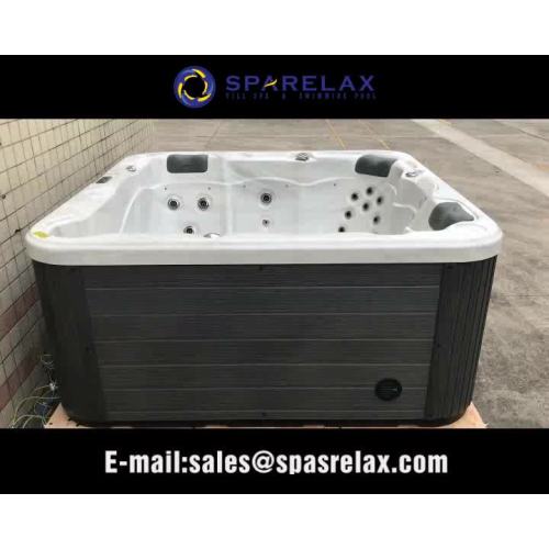 5 persoan hot tub