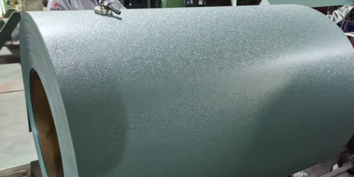 Différence entre l'acier revêtu de zinc-aluminium-magnésium PCM Metal et l'acier revêtu d'aluminium-zinc-magnésium