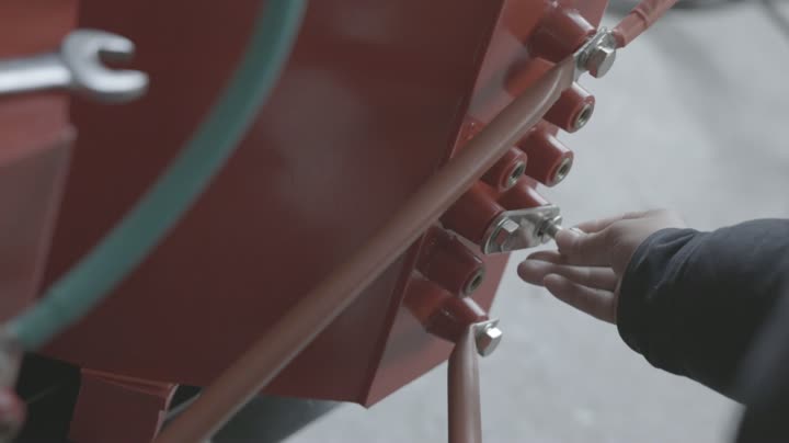 Dry-type transformer factory test