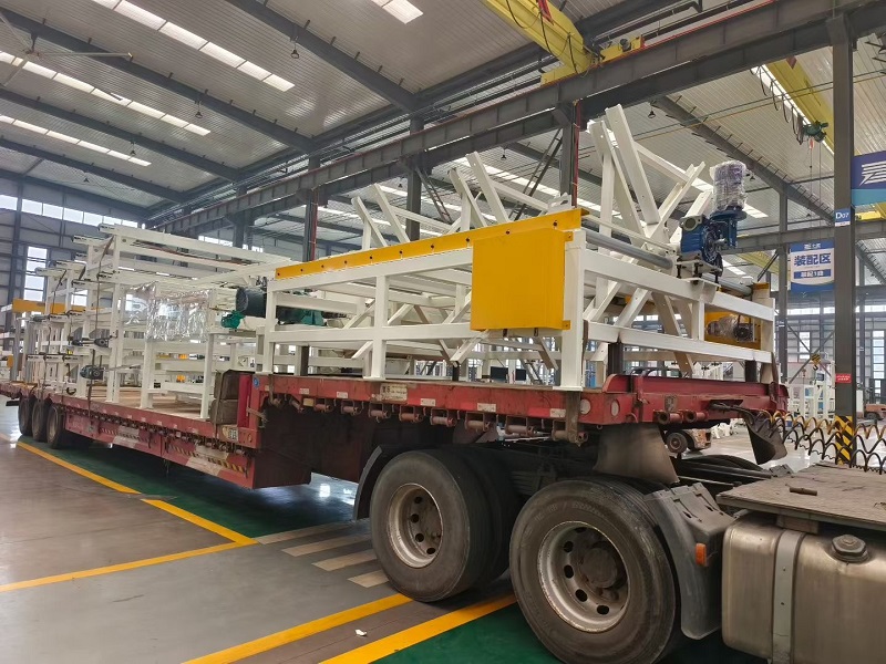 Shipment of composite thermal‑insulation external formwork equipment