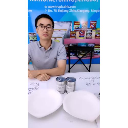 Tropical food online canton fair-canned mackerel in oil.mp4