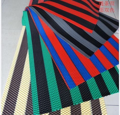 China Factory Sales Direct Double Color PVC MAT / PVC Chain Chain Mat Roll1