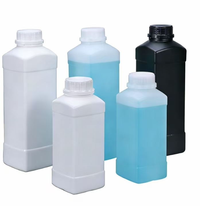MUTIFUNKTIONALE KUNSTSTOFFFLASCHE