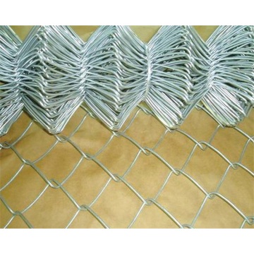 Ten Chinese Hot-Dipped Galvanized Chain Link Fence Suppliers Popular in European and American Countries