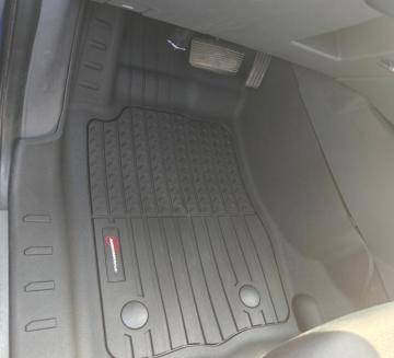 Pourquoi utiliser des tapis de voiture TPE pour la voiture familiale