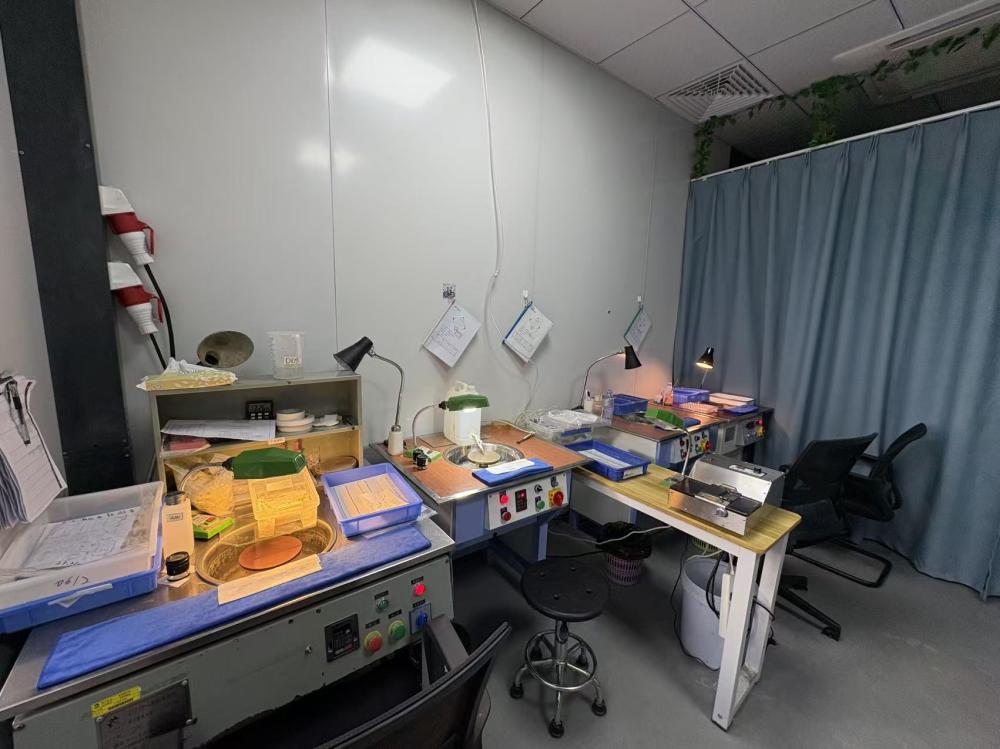 Chamfering Room