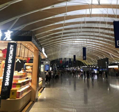 Deutsche Kunden besuchen die Produktion von Sun Shade Sail und werden an den Flughafen geschickt