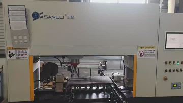 Rack and pinion automatic straightening machine