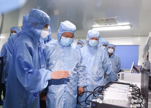 Han Jun, Gouverneur der Provinz Jilin, und seine Partei besuchten das New Industry Company Changchun zur Untersuchung