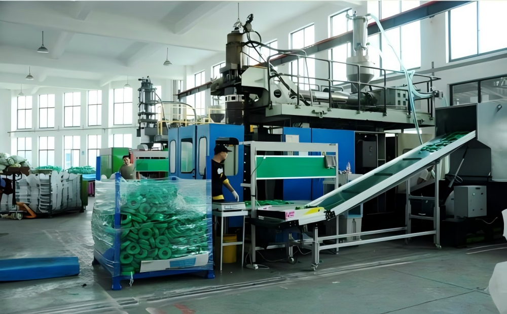 Blow molding workshop