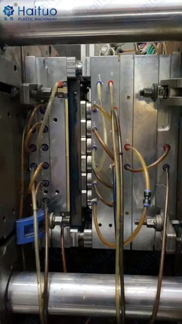 12-cavity bottle preform