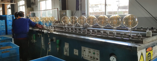 G-Sun Lighting introduce un sistem de sortare ecologic și extinde producția de becuri de înaltă eficiență
