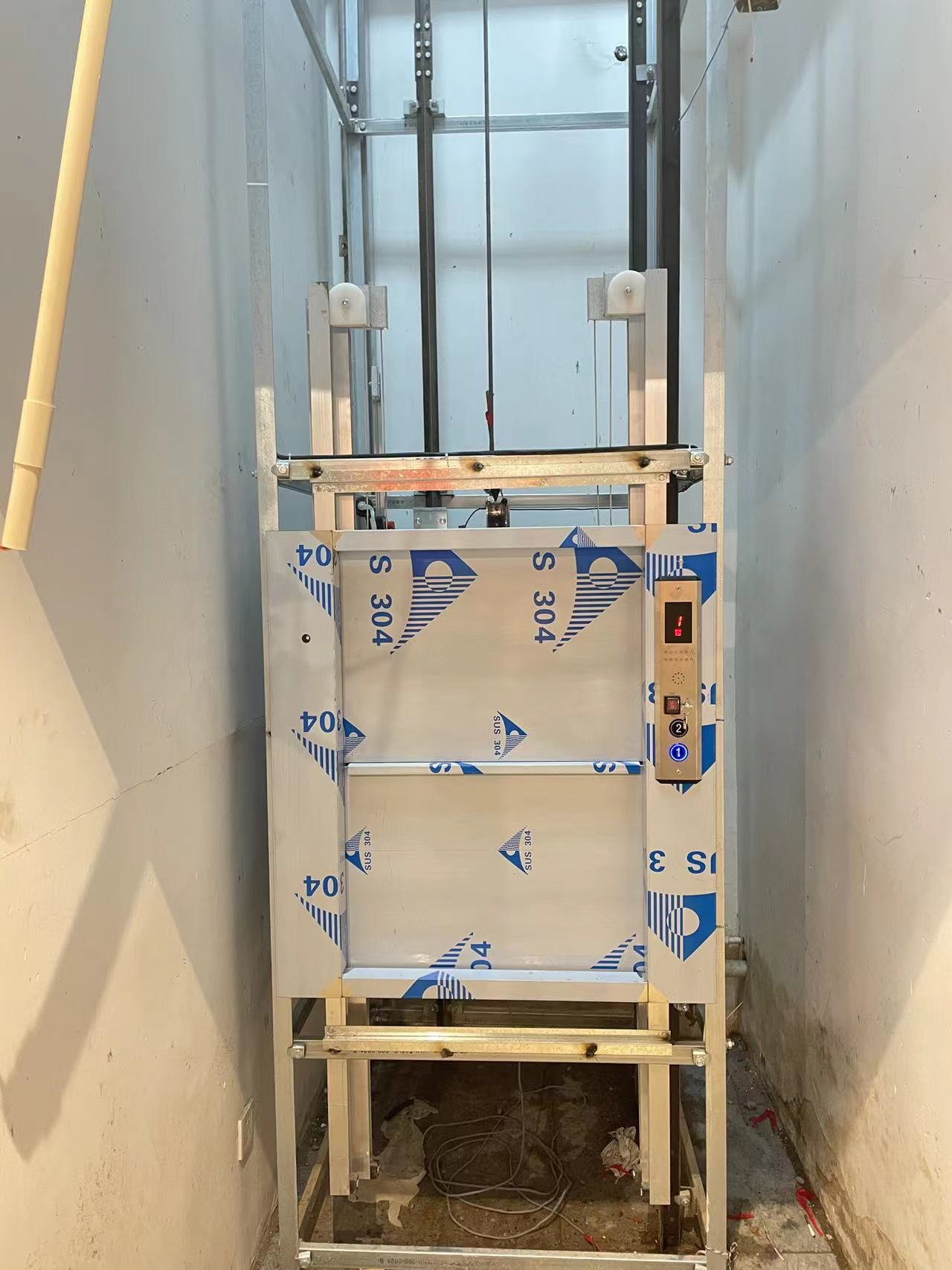 Dumbwaiter Lift