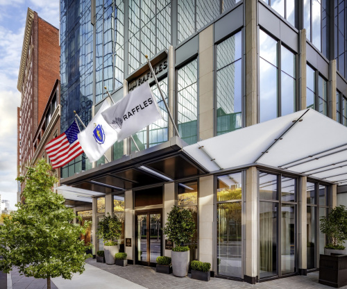 Raffles Boston Las primeras rifas en América del Norte diseñadas por Stonehill Taylor