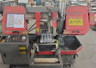 काटने की मशीन