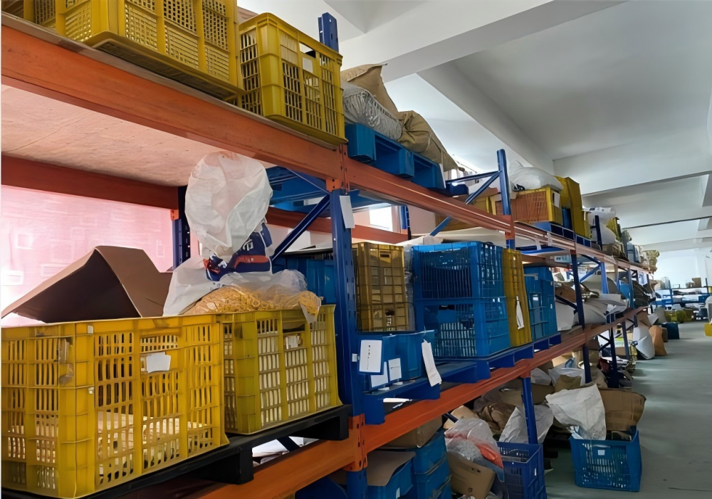 Accessories warehouse