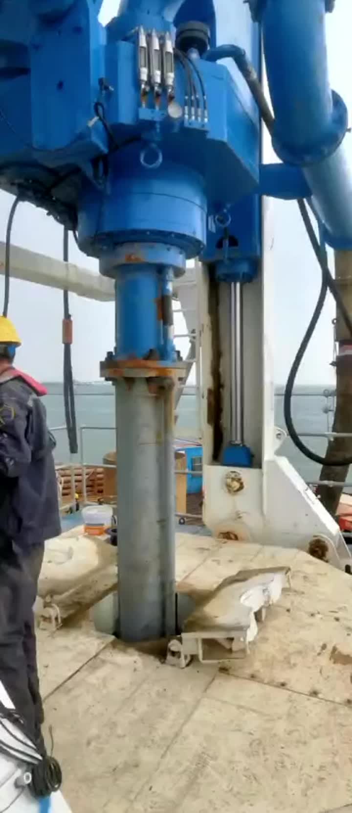 Reverse Circulation Drilling Machine 03