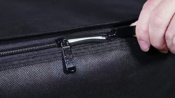 Portable environmentally friendly insulation bag