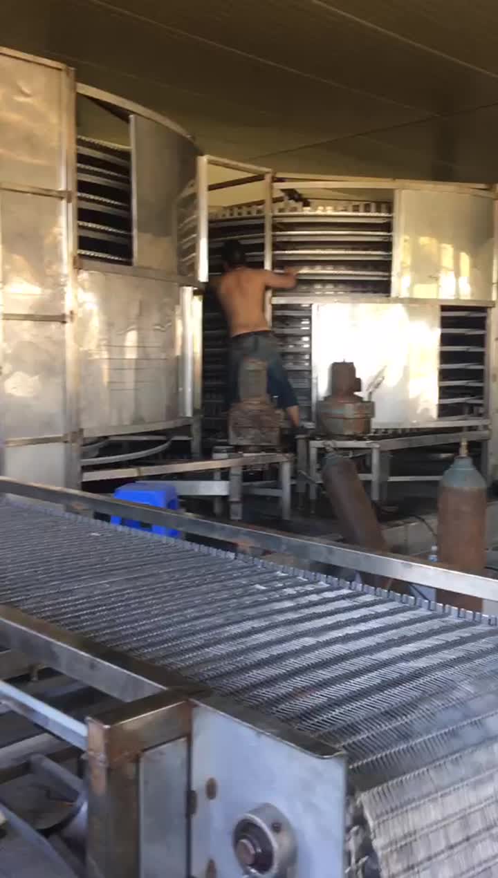 Mesh belt installtion for spiral freezer