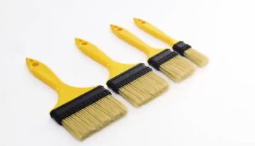 Disposable paint brush