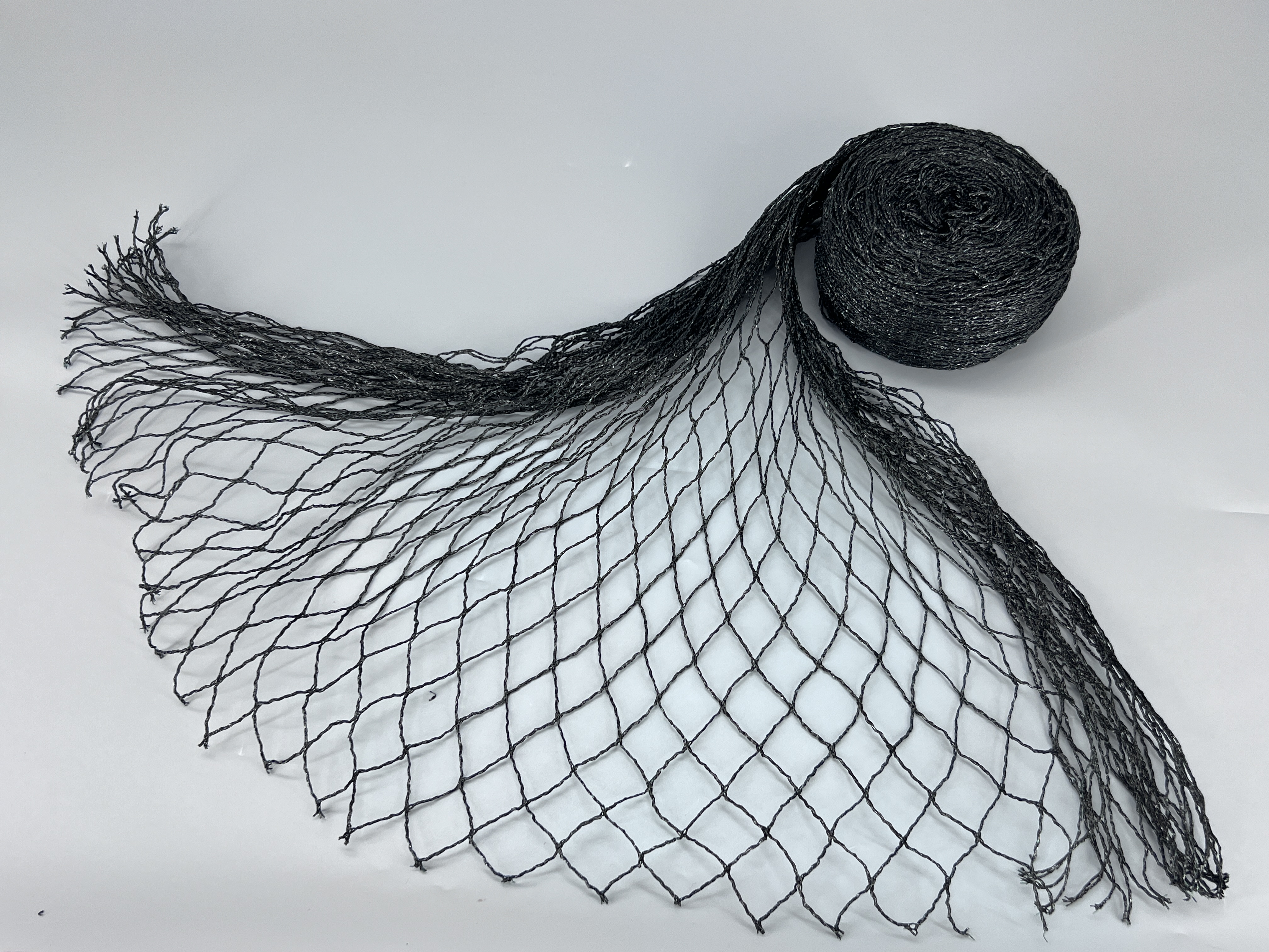 Flat wire rhombus anti-bird net