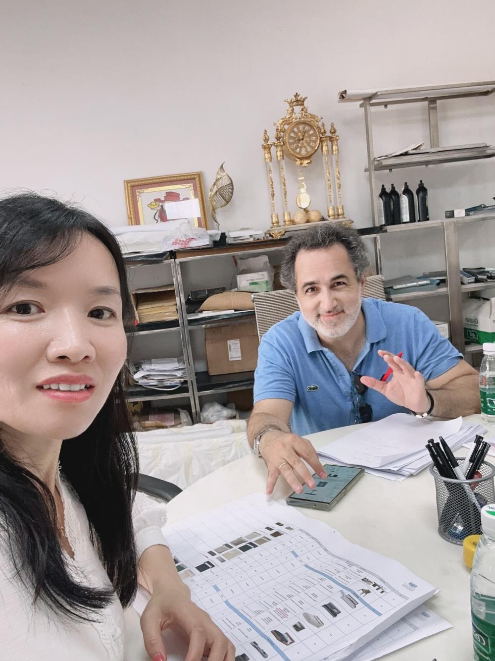 Customer with our manager-Tina