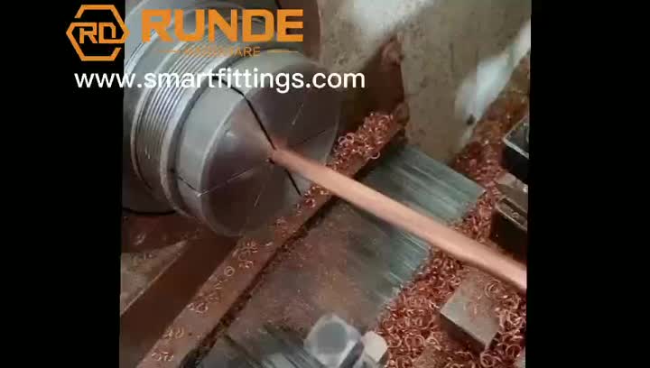 sealing the end of copper pipe.mp4