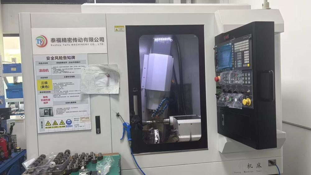 NEO200 series CNC vertical gear hobbing machine