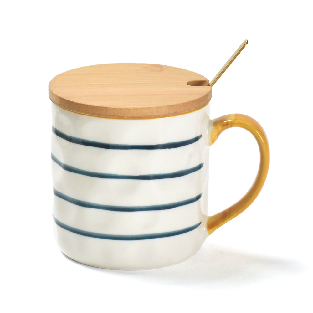 Anpassad nordisk keramisk kaffemugg med handtag bambu lock och sked