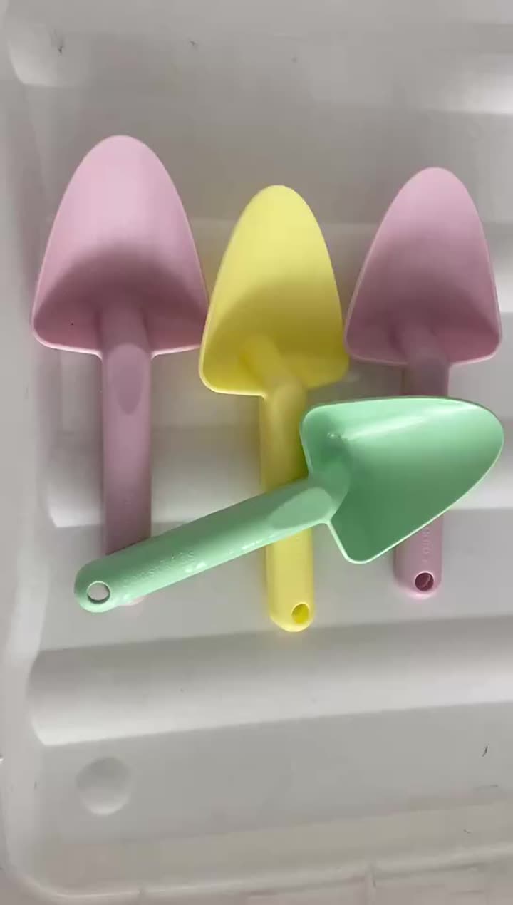 plastic spade