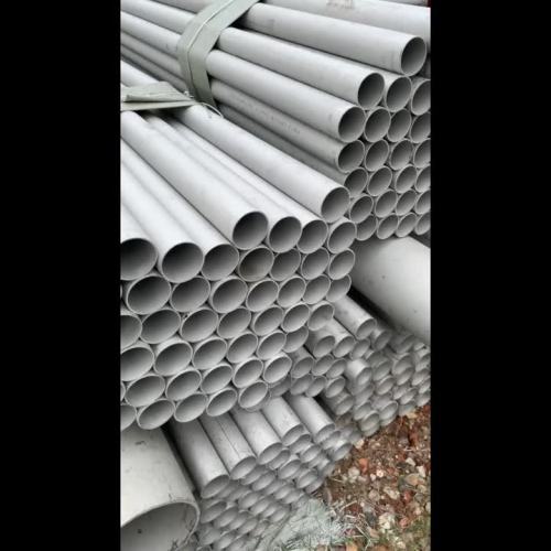 Small diameter stainless steel pipe