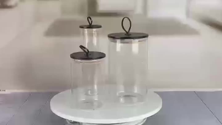 Bouche en verre avec pot de rangement de couvercle noir