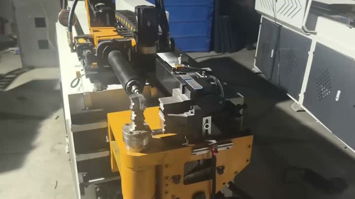 Tam otomatik boru bükme makinesi