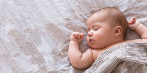 Нежни стратегии за гарантиране на вашето бебе се радва на спокоен сън