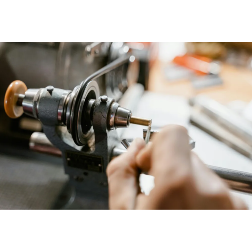 Lathe Machine vs Milling Machine: Which Is Better?