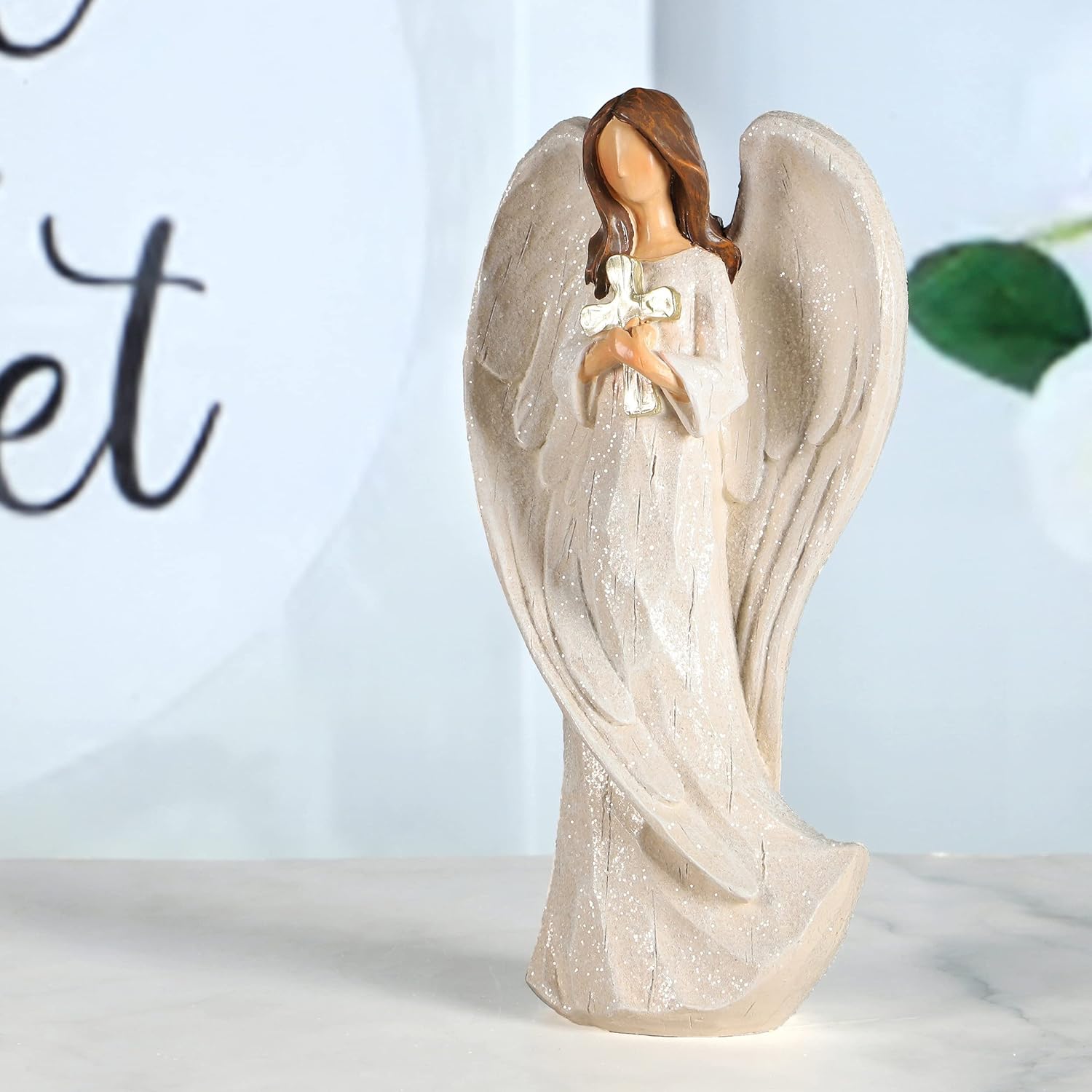 دعا کردن مجسمه فرشته