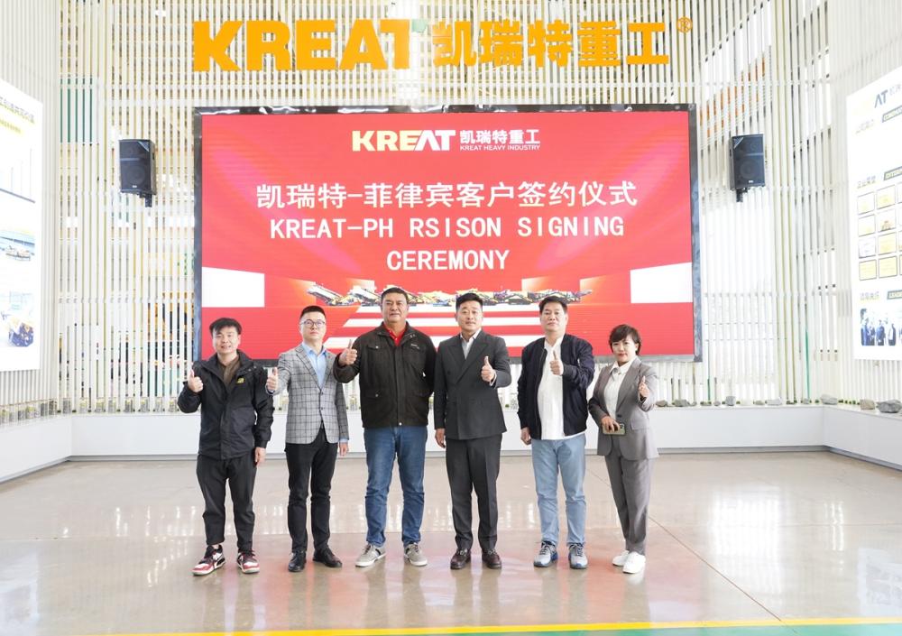 Group photo with clients