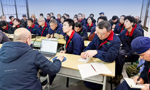 Company News | Launch of the 2026 Mobilization Meeting for Longze Huyi Factory