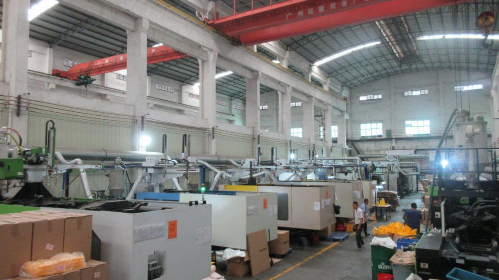 R&D_6_Injection Molding Machine