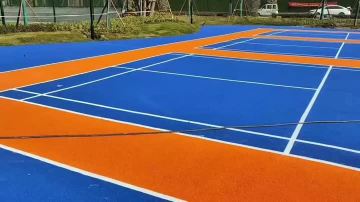 Badminton rubber granule court