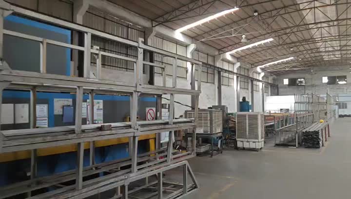 Aluminijast ekstruzijski stroj
