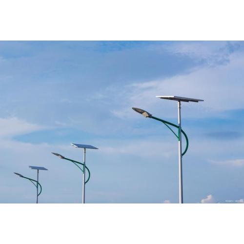 Apa lampu lampu solar sing dipimpin nggunakake baterei?