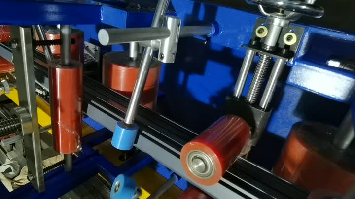 rouleau de machine à coller le film