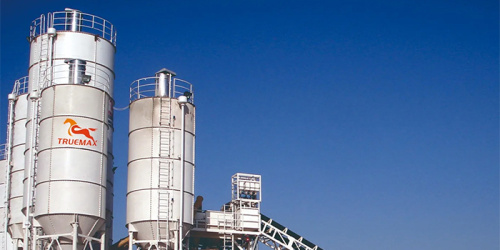 Gearboxes, conveyors, steel plate silos: the ‘Three Musketeers’ of industry
