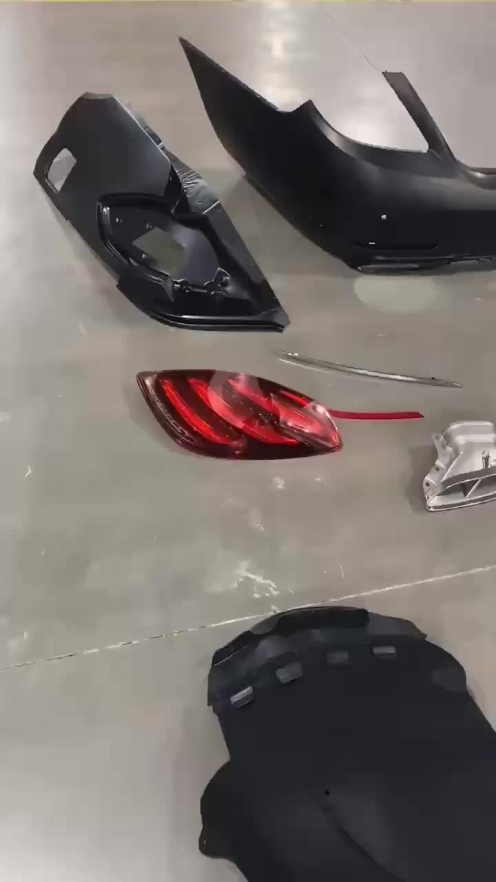 S क्लास W221 W222 MAYBACH स्टाइल किट में अपग्रेड करें