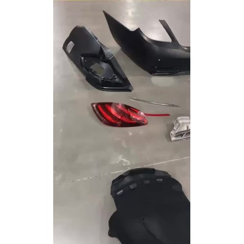 S क्लास W221 W222 MAYBACH स्टाइल किट में अपग्रेड करें