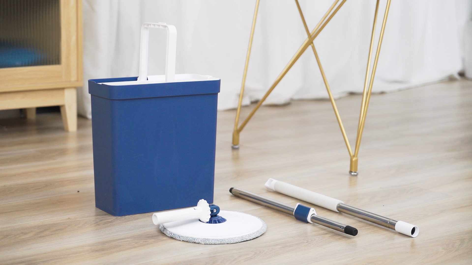 Wash Magic 360 Flat Cleaning Mop With Bucket
