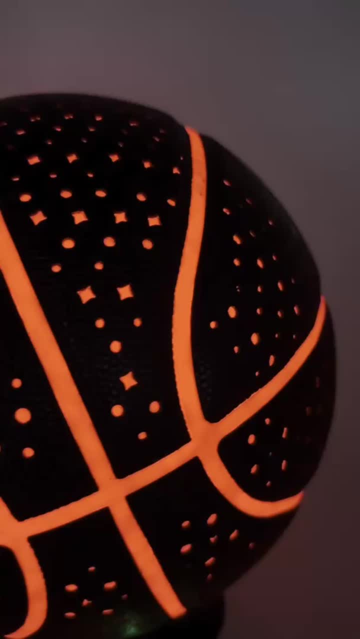 Leuchtender Basketballball